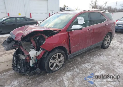 2018 Chevrolet Equinox Premier z USA, uszkodzony, nr VIN 3GNAXPEUXJS605469